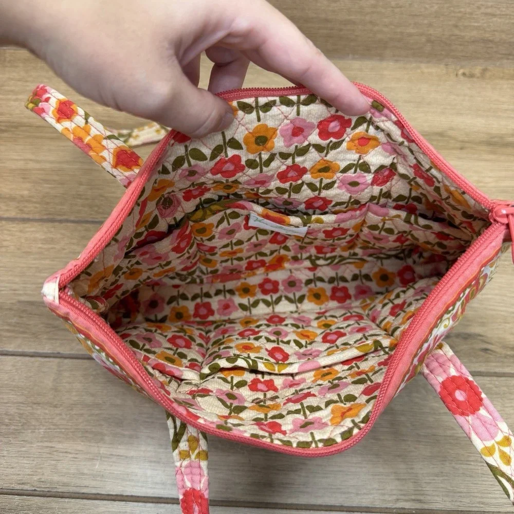 Vera Bradley Tote Shoulder Bag Folkloric Floral Pockets Retired Warm Summer